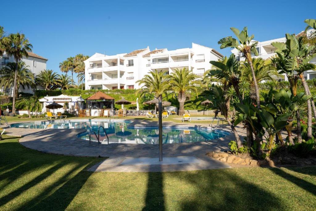 Precioso Estudio En Zona Residencial Miraflores Malaga Bagian luar foto