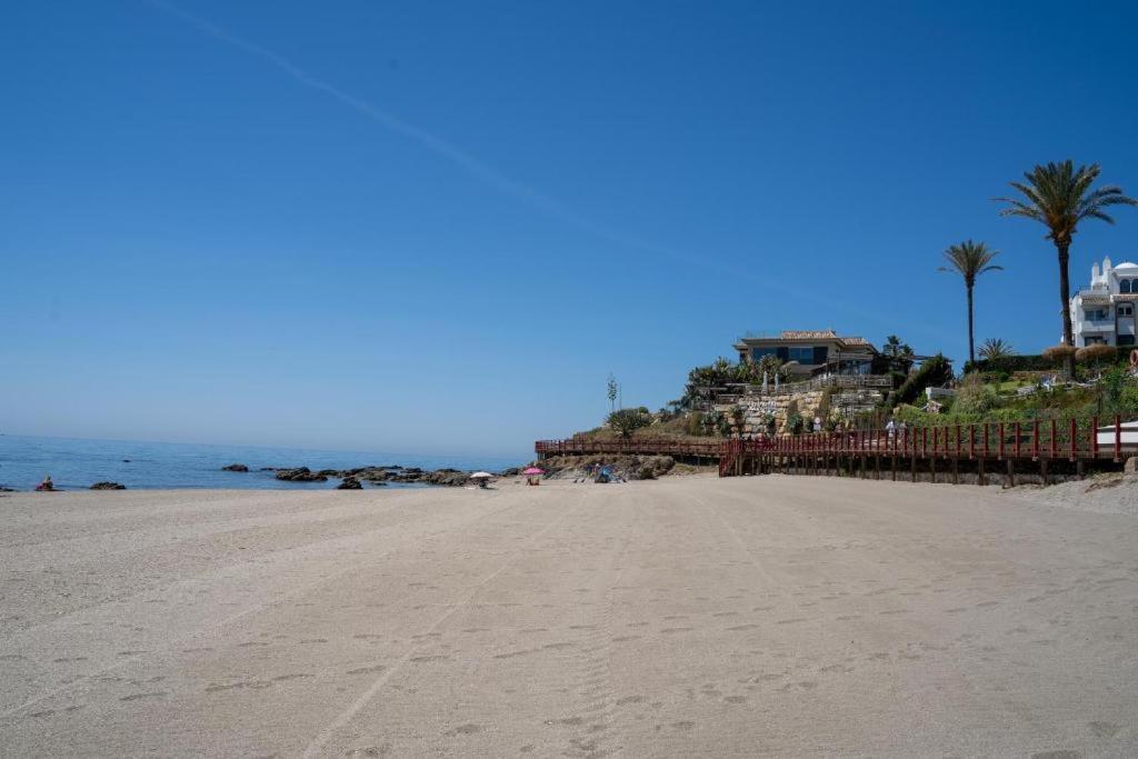 Precioso Estudio En Zona Residencial Miraflores Malaga Bagian luar foto