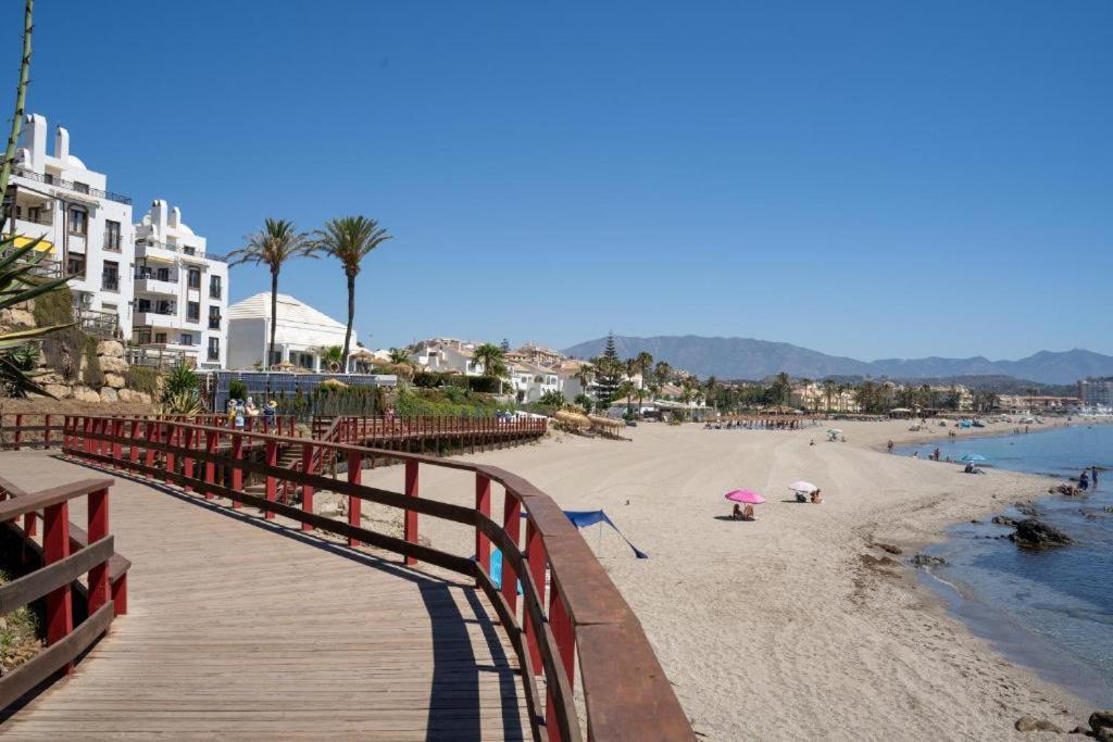 Precioso Estudio En Zona Residencial Miraflores Malaga Bagian luar foto