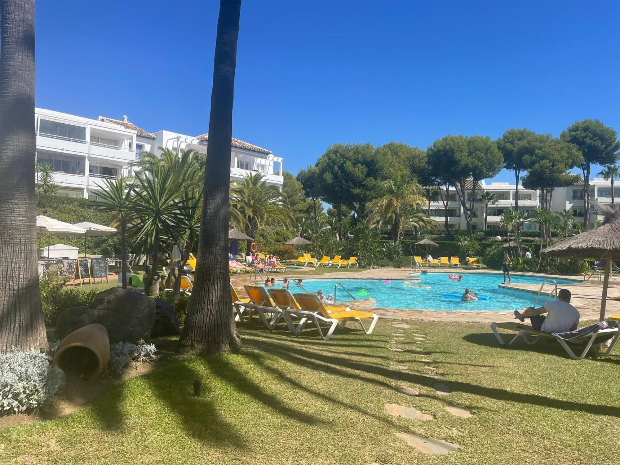 Precioso Estudio En Zona Residencial Miraflores Malaga Bagian luar foto